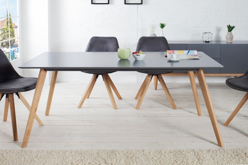 Jedalensky stol Scandinavia vyrobeny z dreva