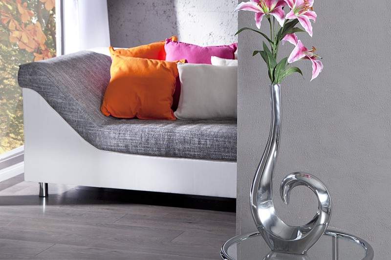 Váza z nášho e-shopu oživý váš priestor v domácnosti. Zdroj: iKuchyne.sk
