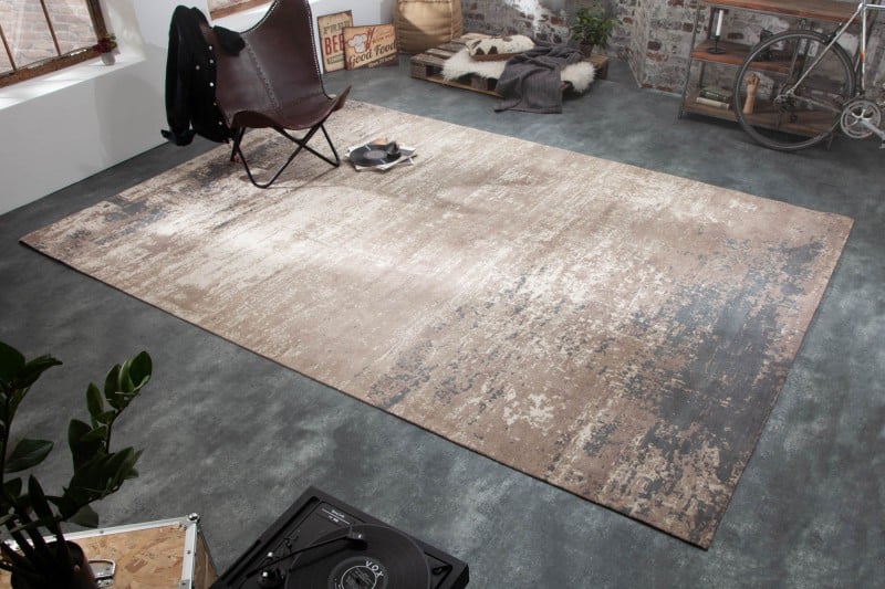 Vhodne zvolený koberec dokáže miestnosť úplne zmeniť a dodať jej ten správny šmrnc. Zdroj: iKuchyne.sk