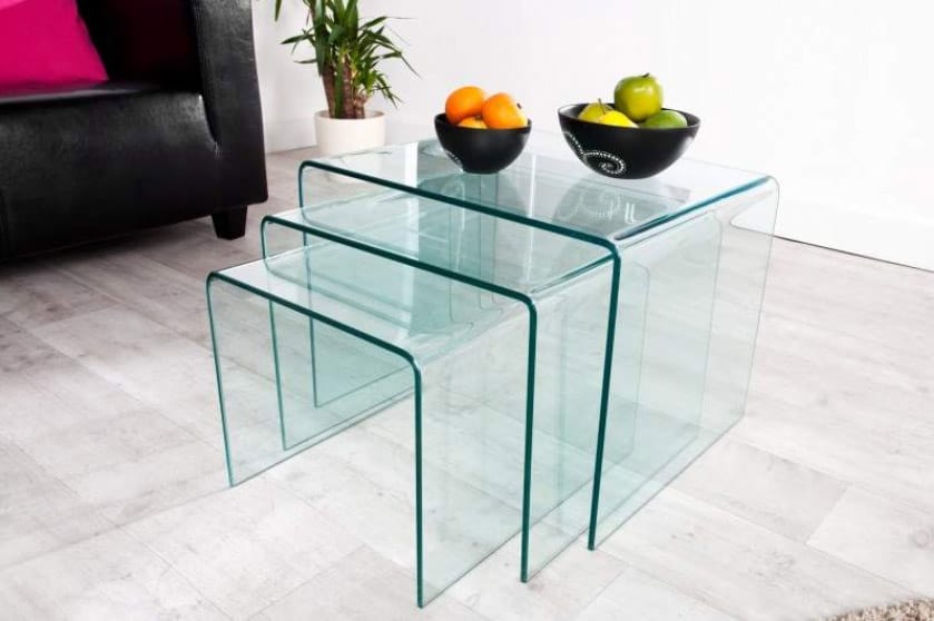 Tento stolík je pre kategóriu sklenené dekorácie ako stvorený. Zdroj: iKuchyne.sk