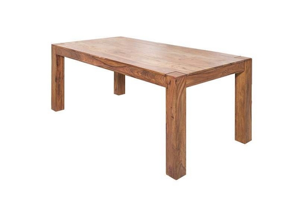 Jedálenské stoly z tmavého dreva